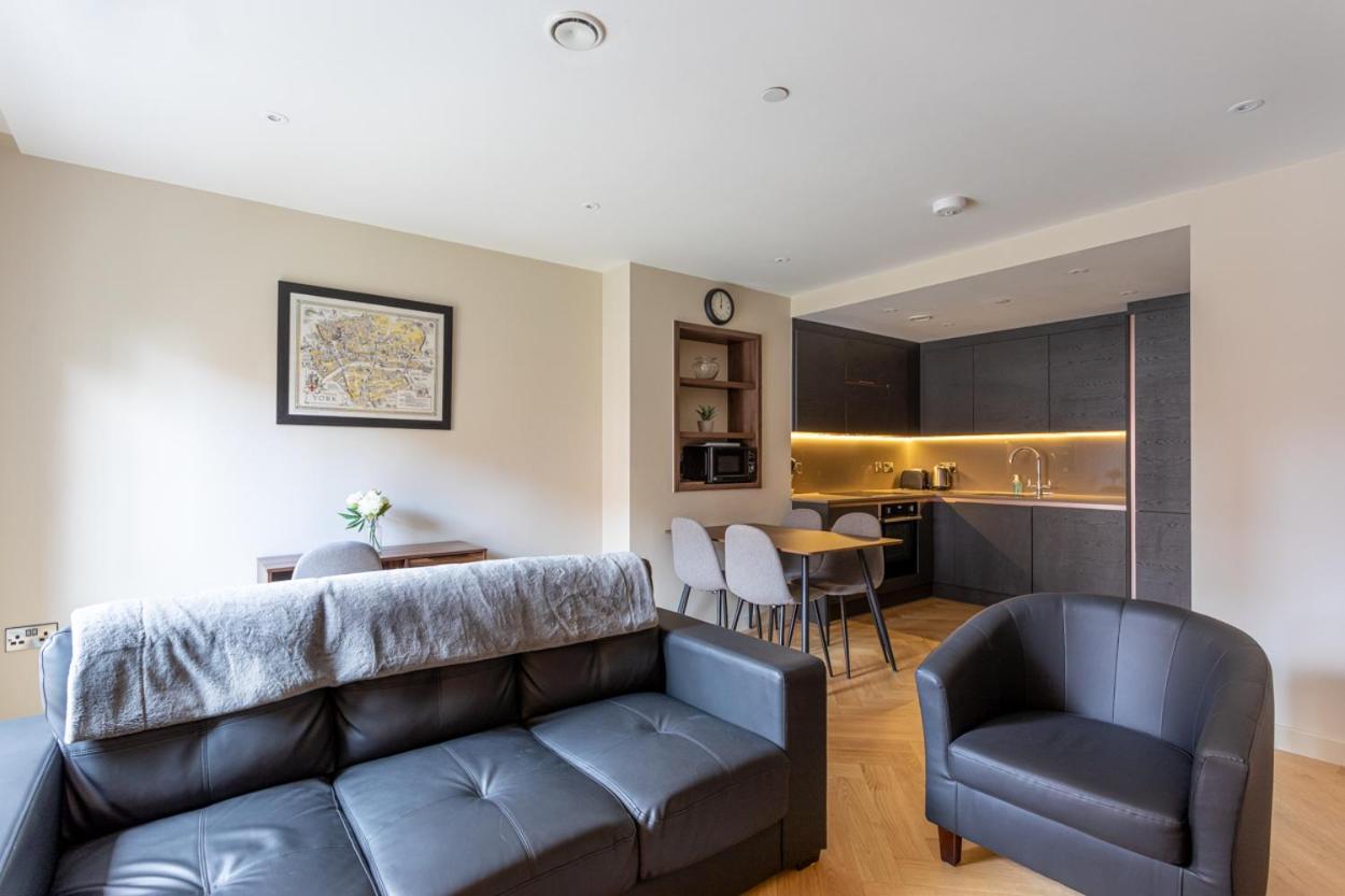 Kings Apartments, Hudson Quarter ยอร์ค ภายนอก รูปภาพ